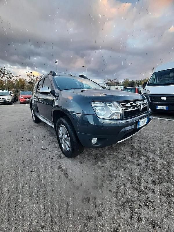 Usata Dacia Duster Ambiance 115 CV (84 kW) 2017 Nero SUV