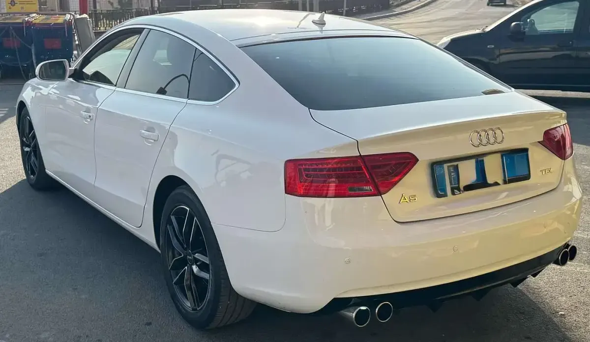 Usata Audi A5 Sportback Business 143 CV (105 kW) 2013 Utilitaria