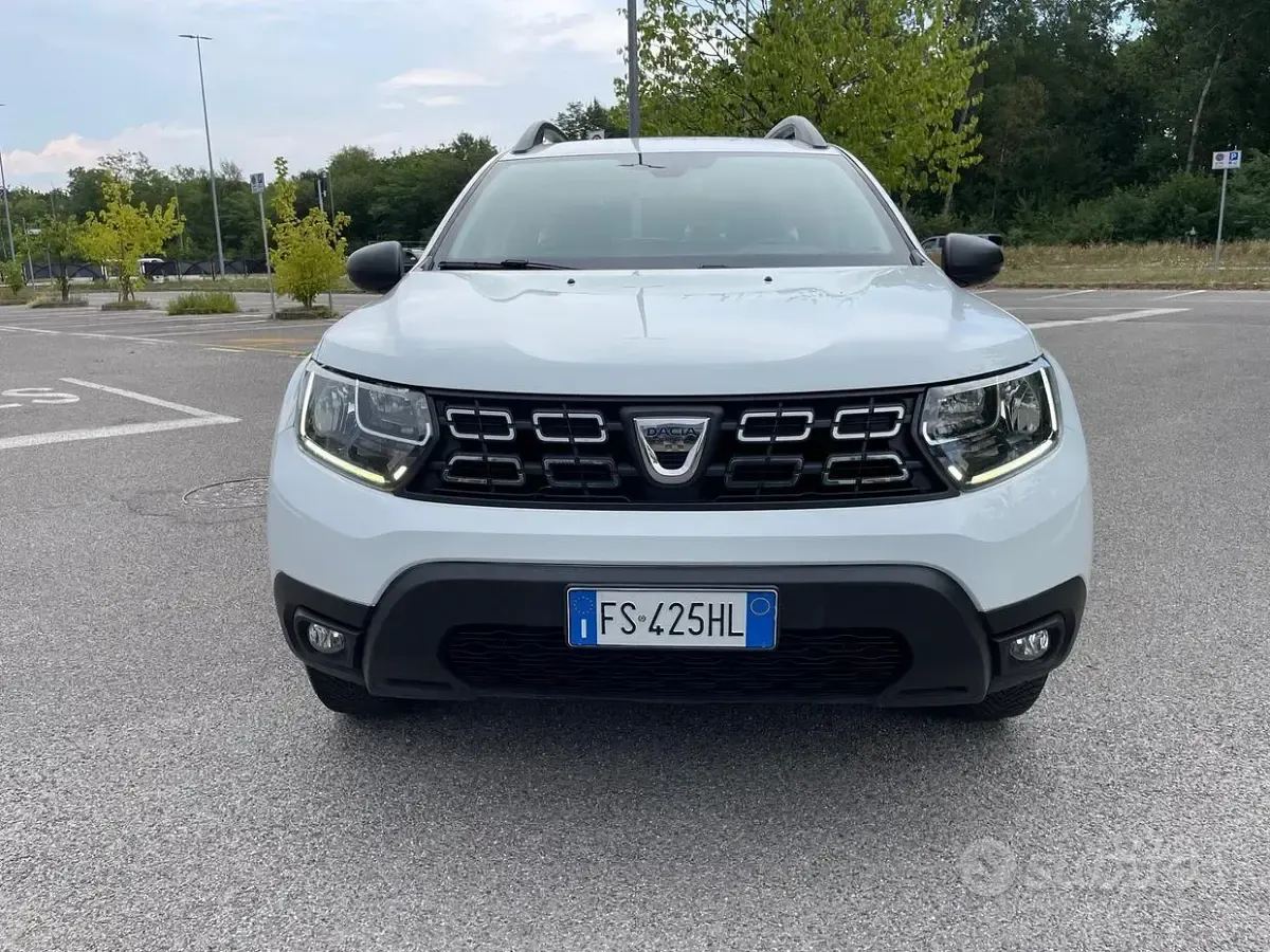 Usata Dacia Duster Comfort 114 CV (83 kW) 2018 Bianco SUV