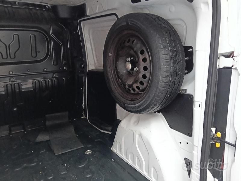 Usata Fiat Doblò 120 CV (88 kW) 2015 Monovolume