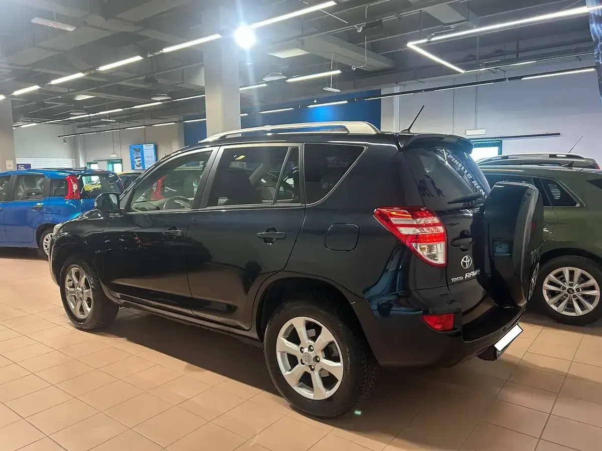 Usata Toyota RAV4 150 CV (110 kW) 2011 Blu/azzurro SUV