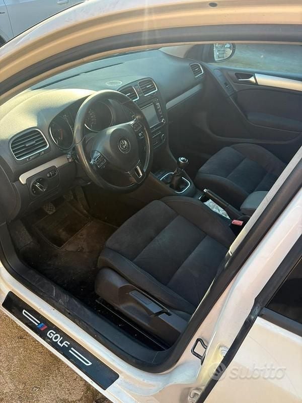 Usata VW Golf 105 CV (77 kW) 2012 Bianco Coupé