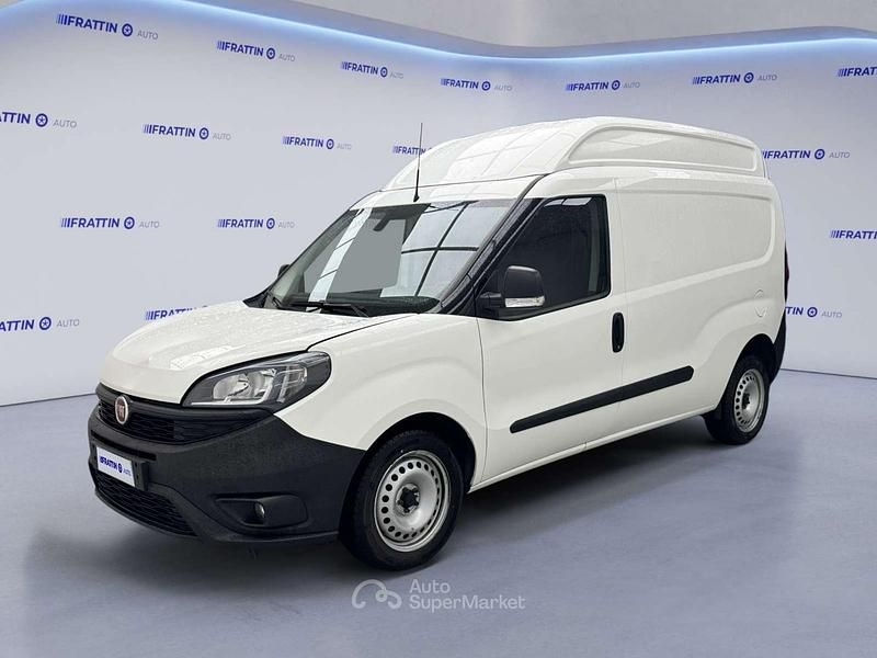 Usata Fiat Doblò Business 105 CV (77 kW) 2021 Bianco Monovolume
