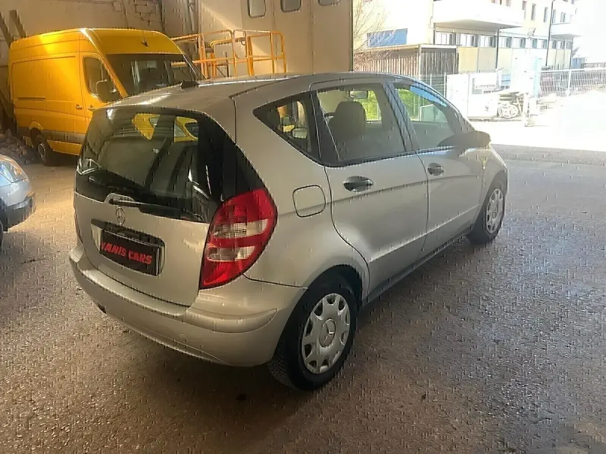 Usata Mercedes A150 Classic 95 CV (69 kW) 2005 Argento Berlina
