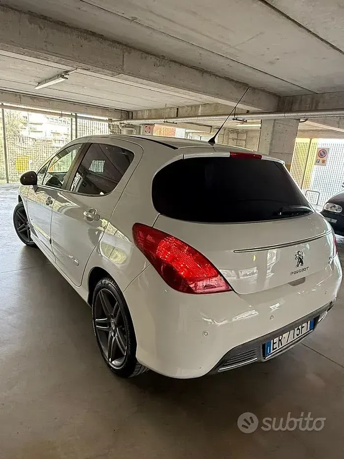 Usata Peugeot 308 112 CV (82 kW) 2013 Bianco Berlina