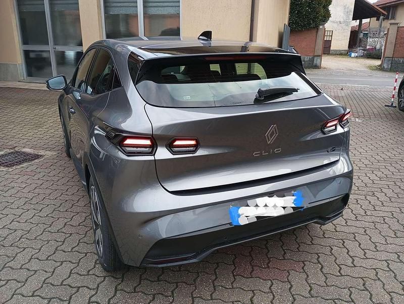 Nuova Renault Clio V Techno 109 CV (80 kW) 2025 Other Berlina
