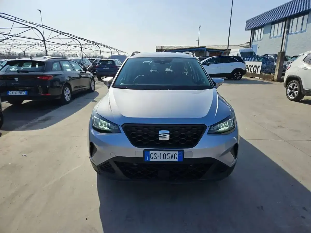 Usata Seat Arona Reference 95 CV (69 kW) 2024 Argento SUV