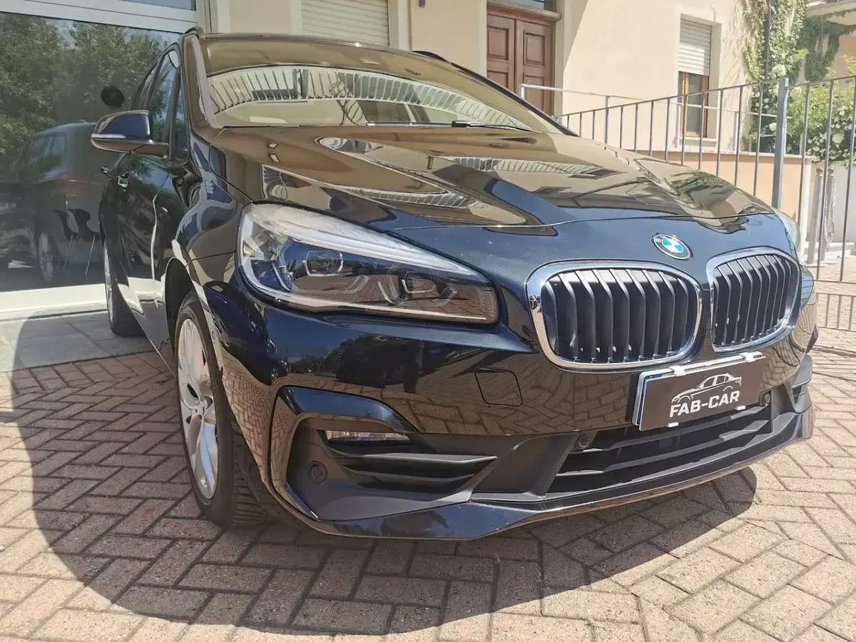 Usado BMW 218 150 HP (110 kW) 2021 Preto Monovolume
