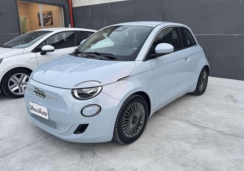 Usata Fiat 500e La Prima 42 kW (58 CV) 2020 Other Utilitaria