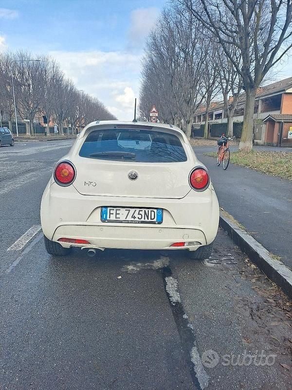 Usata Alfa Romeo MiTo 120 CV (88 kW) 2016 Bianco Utilitaria