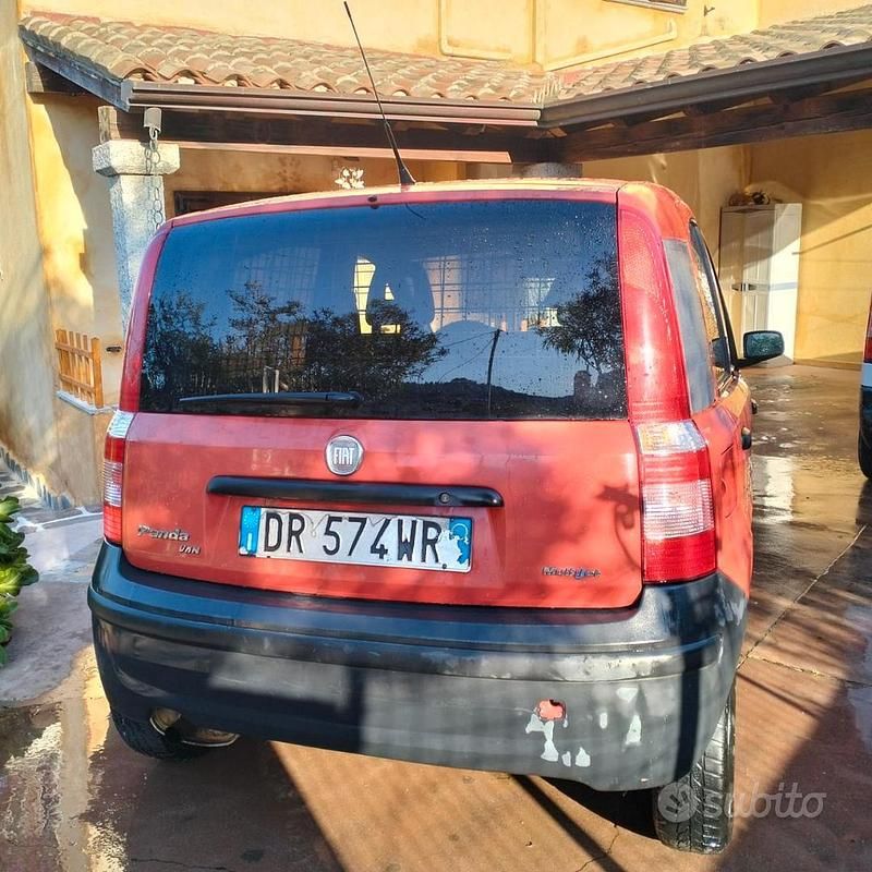 Usata Fiat Panda 70 CV (51 kW) 2008 Rosso Utilitaria