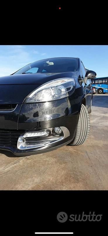 Usata Renault Scénic III 110 CV (80 kW) 2013 Monovolume