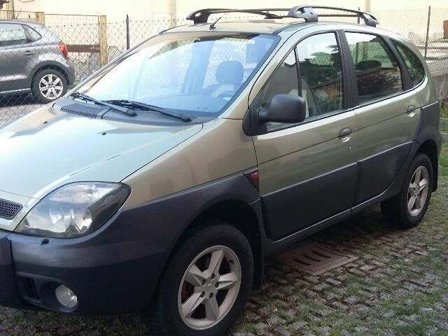 Renault megane scenic rx4
