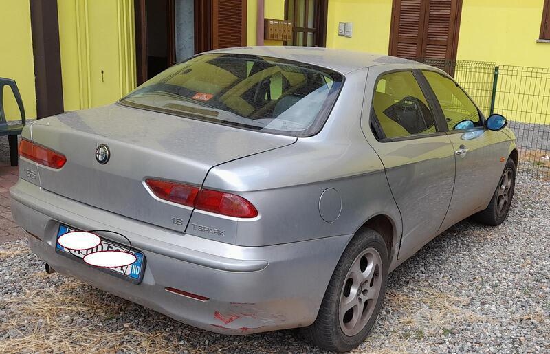 Usato 2002 Alfa Romeo 156 Benzin (1.500 €)