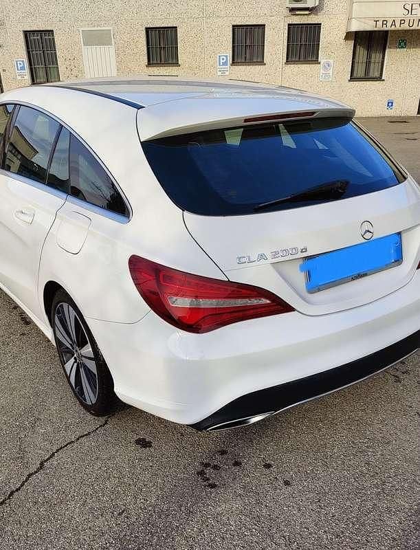 Usata Mercedes CLA200 Shooting Brake 136 CV (100 kW) 2019 Bianco Station wagon
