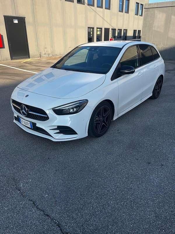 Usata Mercedes B180 Premium 116 CV (85 kW) 2019 Monovolume