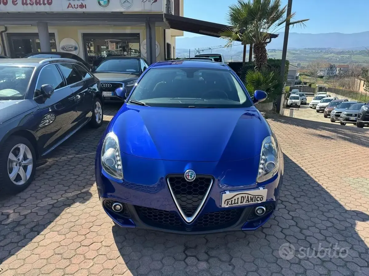 Usata Alfa Romeo Giulietta Business 120 CV (88 kW) 2019 Blu Utilitaria