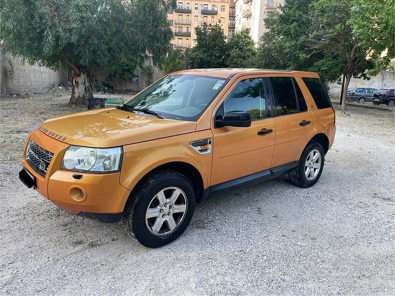 Arancione Usata 2009 Land Rover Freelander 2 S SUV | 3999 € (Super prezzo) - Immagine 1/4