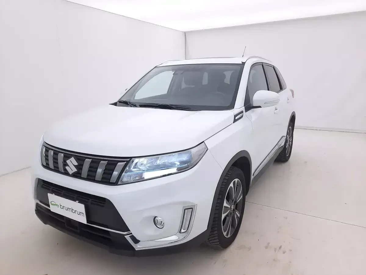 Usata Suzuki Vitara 114 CV (83 kW) 2022 Biancobianco SUV