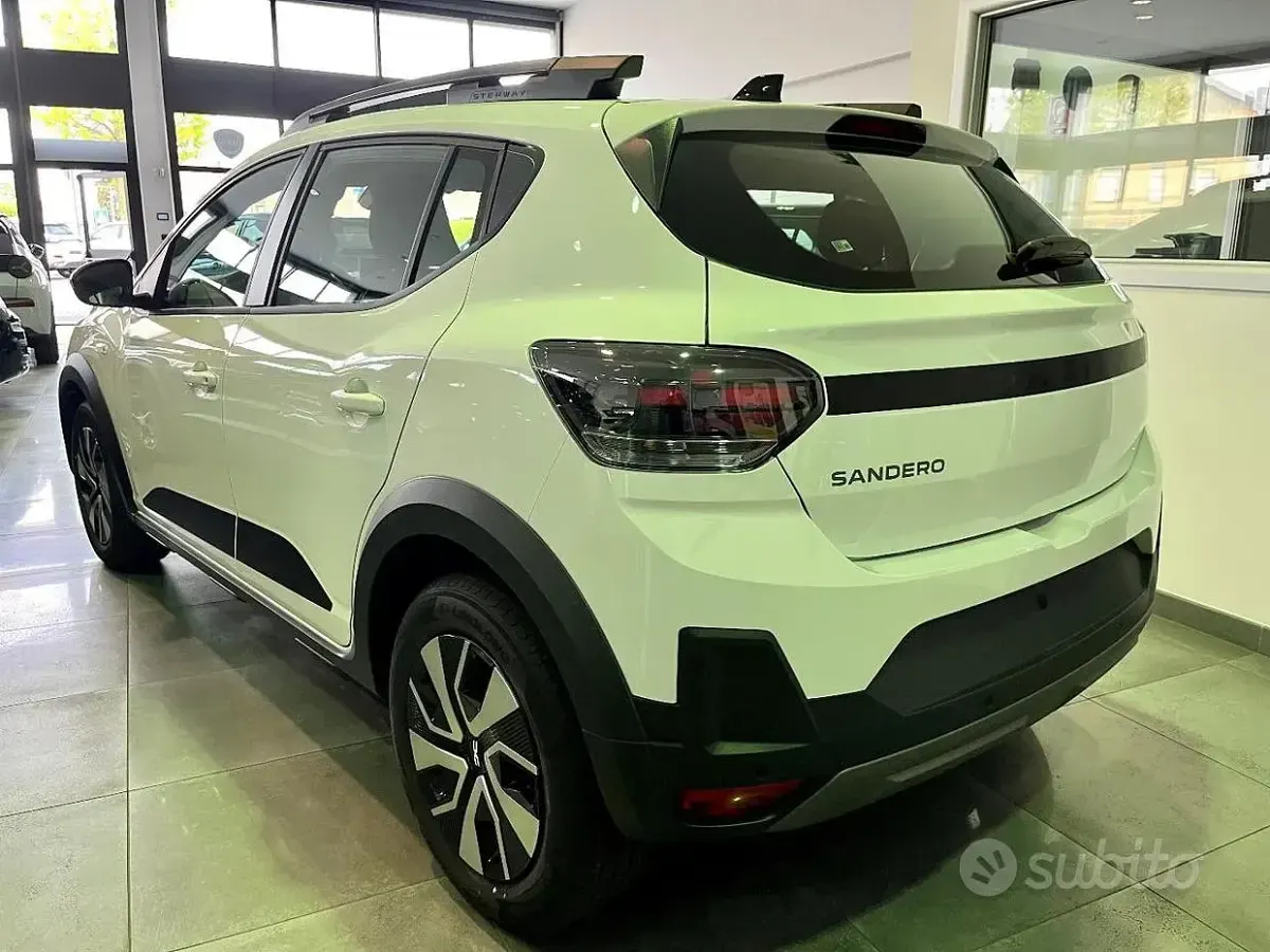 Nuova Dacia Sandero Expression 122 CV (89 kW) 2026 Bianco Berlina