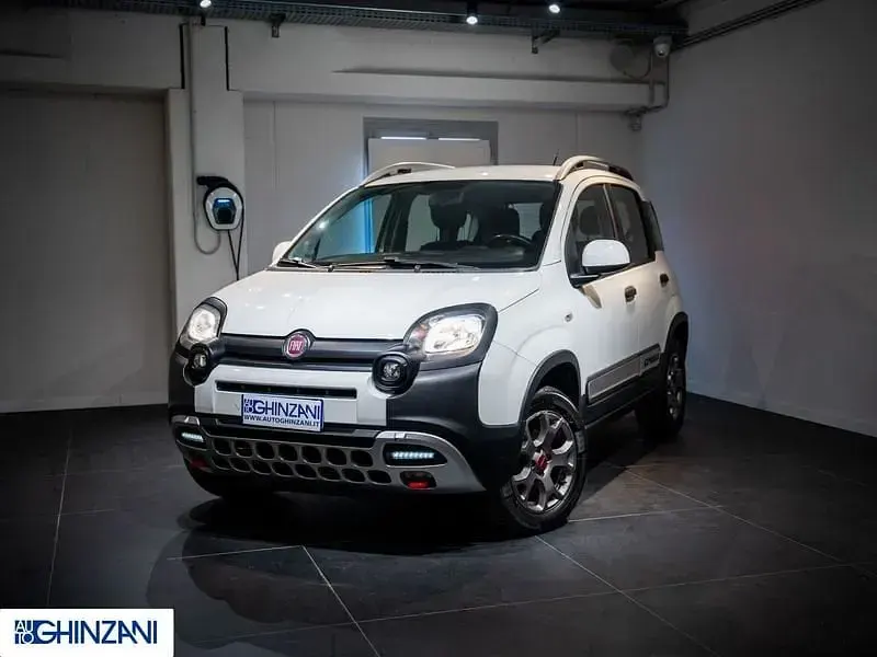 Usata Fiat Panda Cross Cross 86 CV (63 kW) 2016 Bianco gelato Utilitaria
