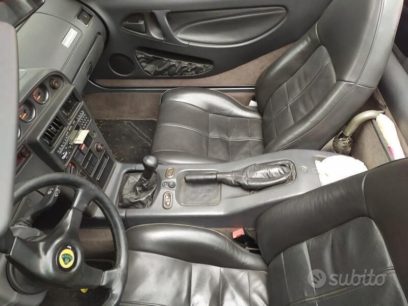Usata Lotus Elan 158 CV (116 kW) 1996 Rosso Cabrio