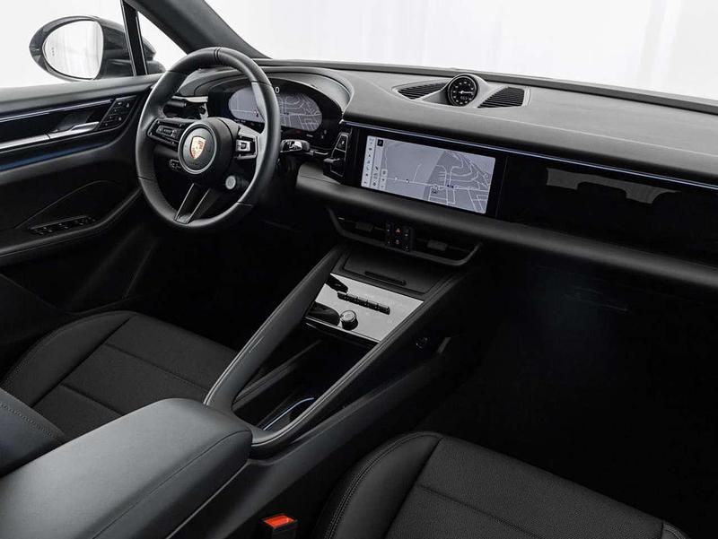 Usata Porsche Macan 4 Electric 119 kW (163 CV) 2024 Nero jet metallizzato SUV