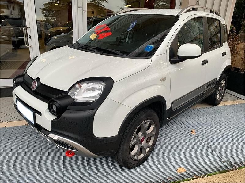 Bianco Usata 2017 Fiat Panda Cross Cross Due volumi | 13.900 € (Ottimo prezzo) - Immagine 1/4