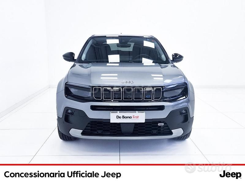 Usata Jeep Avenger 114 kW (156 CV) 2023 Grigio SUV