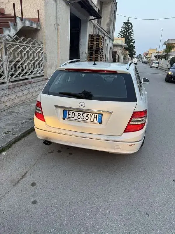 Usata Mercedes C220 Avantgarde 170 CV (125 kW) 2010 Station wagon