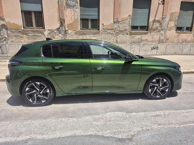 Usata Peugeot 308 Allure 131 CV (96 kW) 2022 Verde Berlina