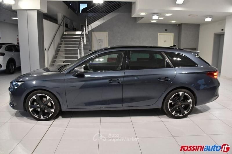 Usata Cupra Leon 150 CV (110 kW) 2024 Grigio Station wagon