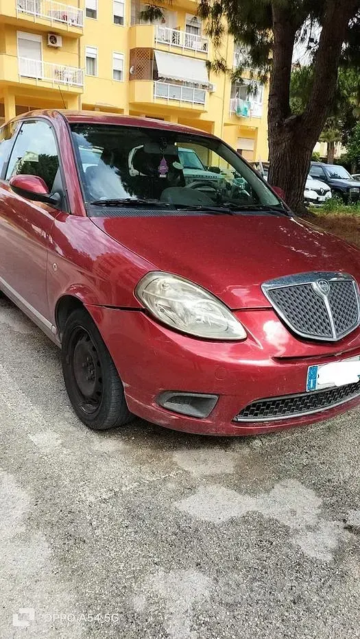 Usata Lancia Ypsilon 90 CV (66 kW) 2007 Rosso Utilitaria