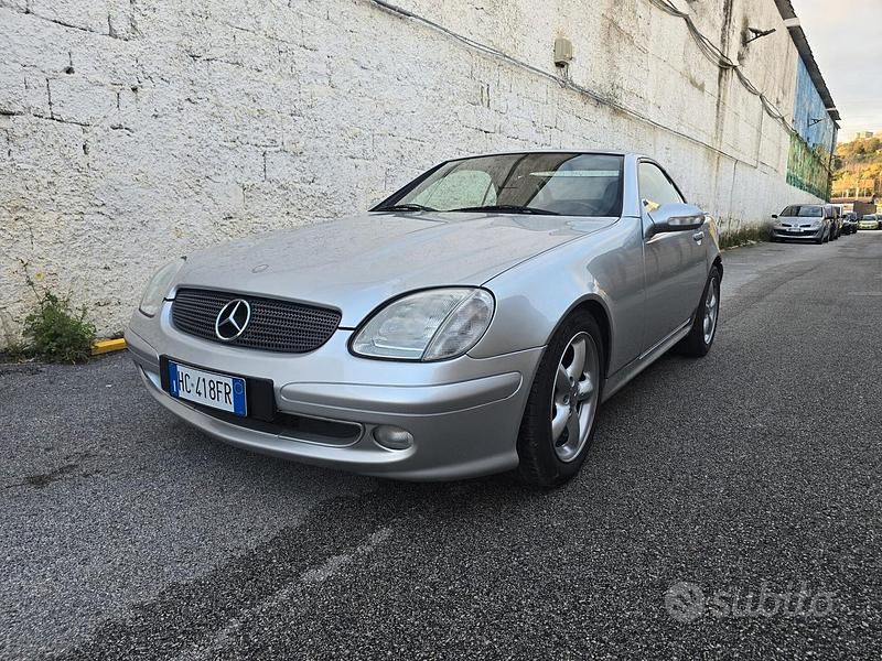 Usata Mercedes SLK200 197 CV (144 kW) 2002 Grigio Cabrio