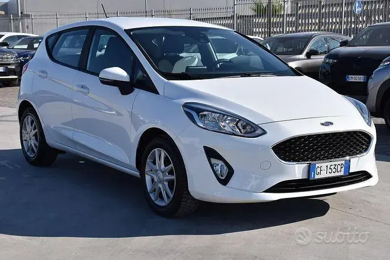 Usata Ford Fiesta 75 CV (55 kW) 2021 Bianco Utilitaria