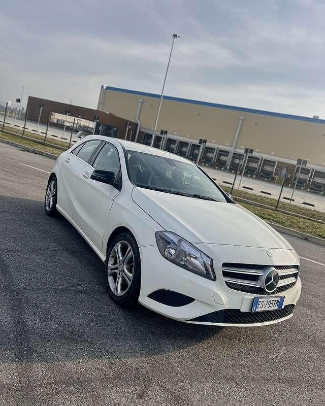 Usata Mercedes A180 122 CV (89 kW) 2013 Berlina