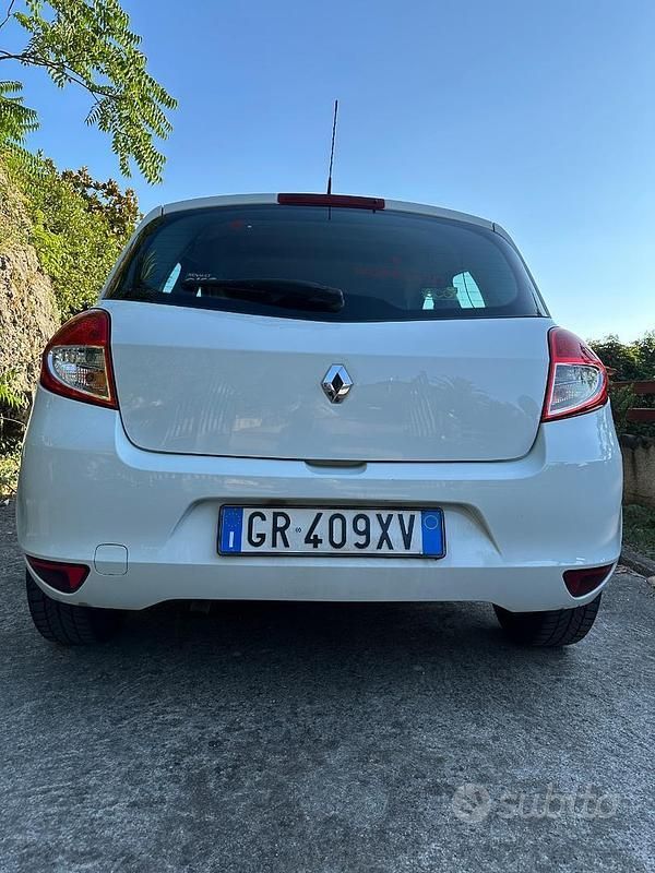 Usata Renault Clio IV 75 CV (55 kW) 2013 Utilitaria