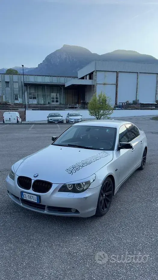 Usata BMW 530 M Sport 218 CV (160 kW) 2004 Grigio Berlina