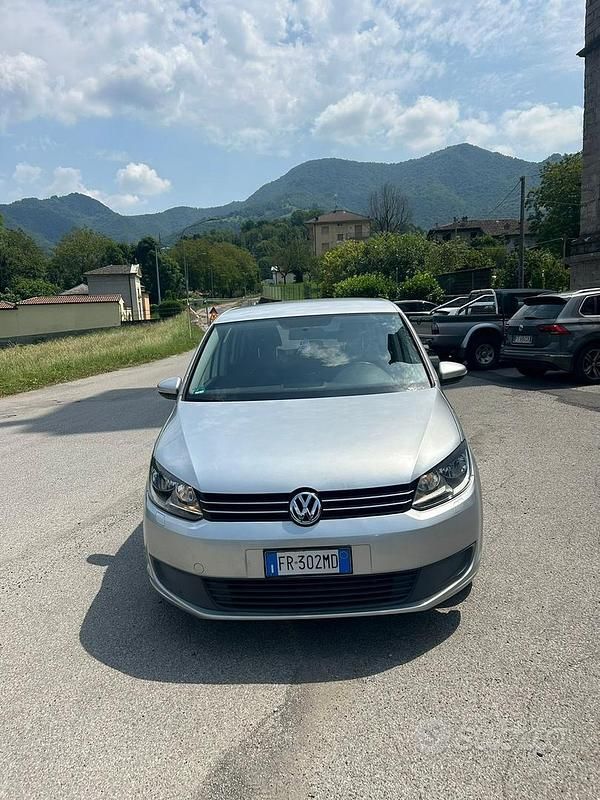 Usata VW Touran 102 CV (75 kW) 2016 Grigio Monovolume