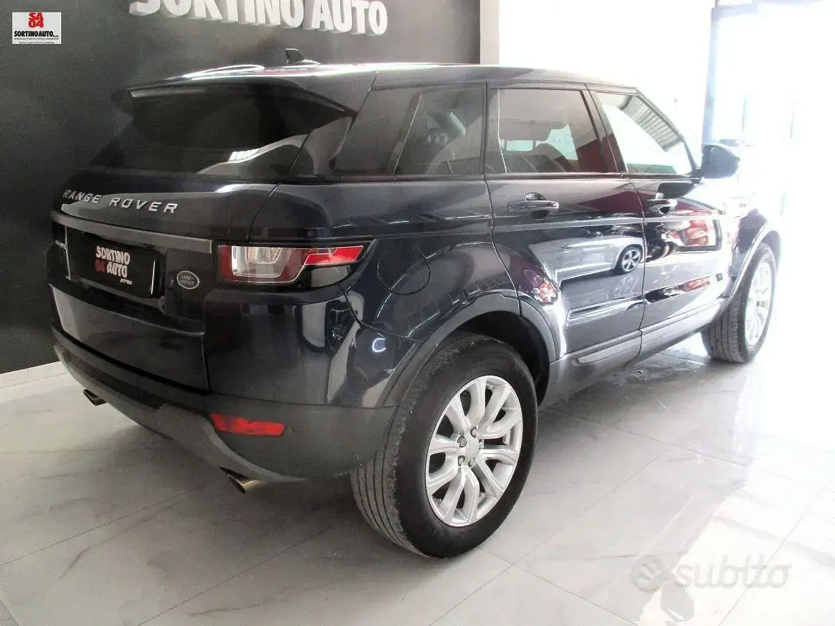 Usata Land Rover Range Rover evoque SE 150 CV (110 kW) 2016 Bluazzurro Berlina