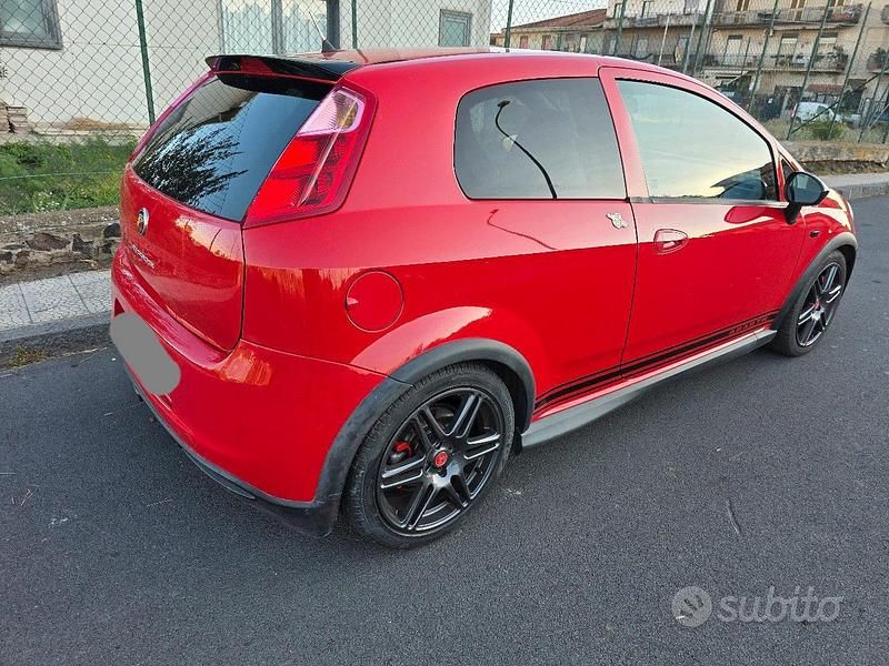 Usata Abarth Grande Punto 155 CV (114 kW) 2009 Rosso Utilitaria