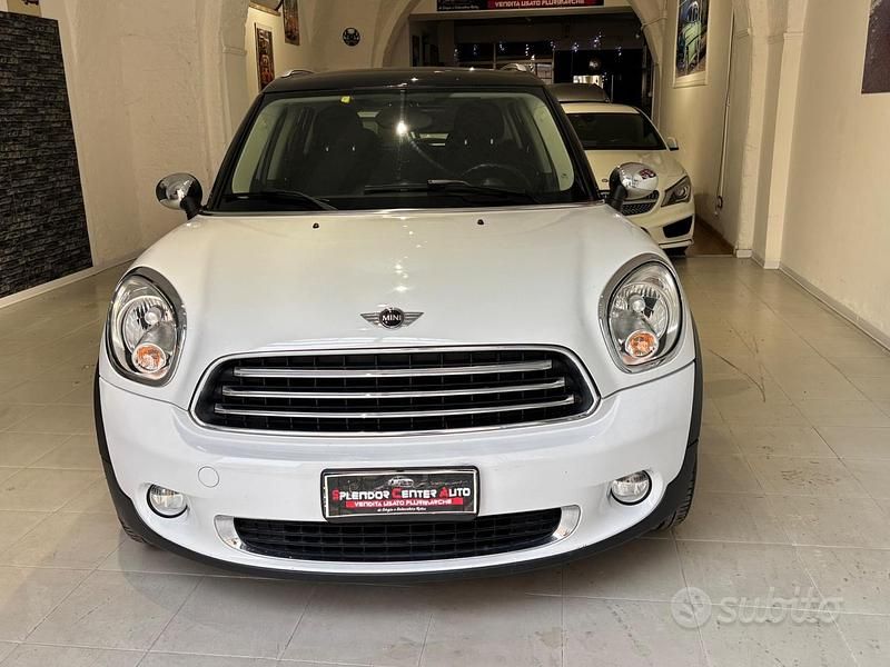 Usata Mini Cooper D 111 CV (81 kW) 2014 Bianco Utilitaria