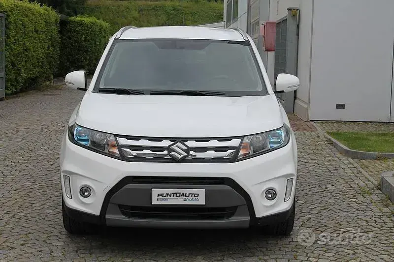 Usata Suzuki Vitara 120 CV (88 kW) 2016 Bianco SUV