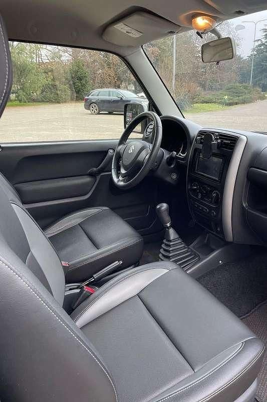 Usata Suzuki Jimny 86 CV (63 kW) 2014 Verde SUV