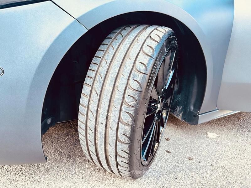 Usata Mercedes A180 116 CV (85 kW) 2019 Gray Berlina