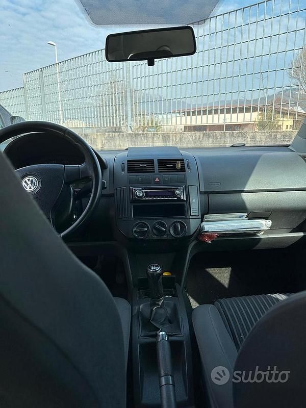 Usata VW Polo Sportline 101 CV (74 kW) 2007 Nero Utilitaria