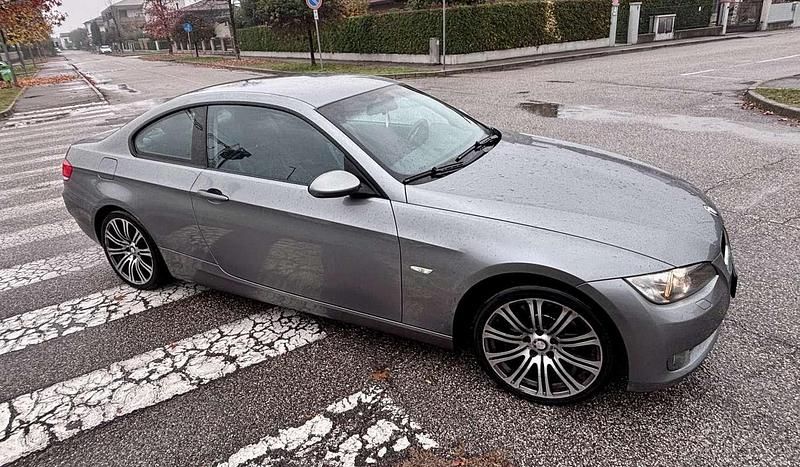 Usata BMW 320 177 CV (130 kW) 2008 Coupé