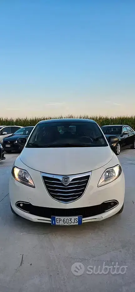 Usata Lancia Ypsilon Silver 69 CV (50 kW) 2013 Utilitaria