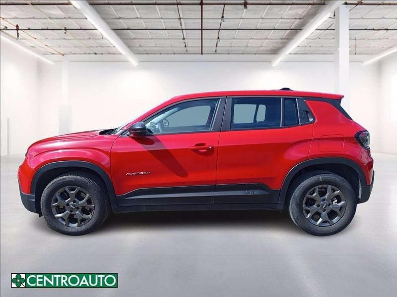 Usata Jeep Avenger Altitude 101 CV (74 kW) 2024 Rosso pastello SUV