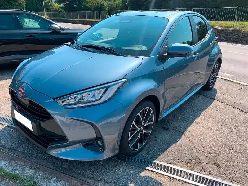 Nuova Toyota Yaris Hybrid 116 CV (85 kW) 2026 Blu Berlina